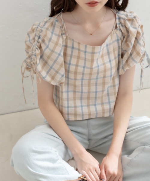 OLIVE des OLIVE(オリーブデオリーブ)の「オフショルブラウス(シャツ/ブラウス・レディース・オフホワイト/ベージュ・FREE)」の2枚目の写真