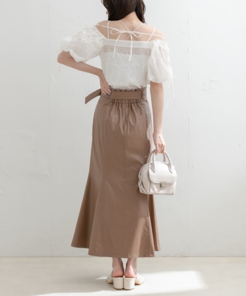 OLIVE des OLIVE(オリーブデオリーブ)の「オフショルブラウス(シャツ/ブラウス・レディース・オフホワイト/ベージュ・FREE)」の11枚目の写真