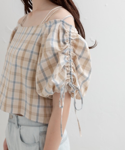 OLIVE des OLIVE(オリーブデオリーブ)の「オフショルブラウス(シャツ/ブラウス・レディース・オフホワイト/ベージュ・FREE)」の6枚目の写真