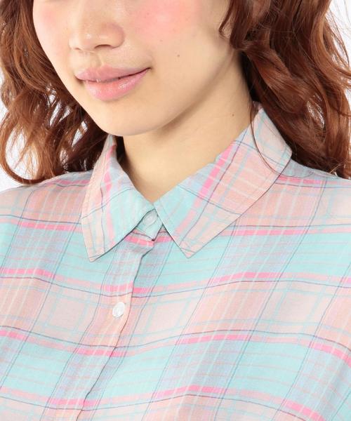 Another Edition（アナザーエディション）の「チェックロングシャツ/AEBC ＣＨＫ LONG SHT◆（シャツ/ブラウス・レディース・ライトブルー/ライトピンク/ケリー・ﾌﾘ-）」の16枚目の写真