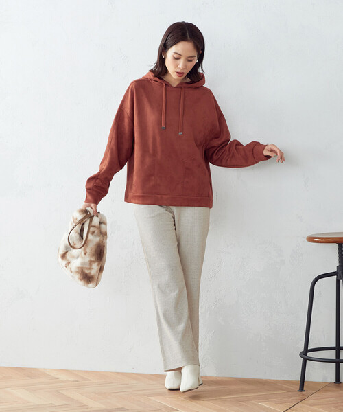 COMME CA ISM（コムサイズム）の「フェイクスエードダンボールニット　パーカー（パーカー・レディース・ベージュ/レンガ・MEDIUM/LARGE）」の6枚目の写真