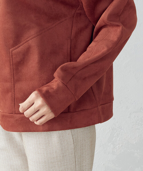 COMME CA ISM（コムサイズム）の「フェイクスエードダンボールニット　パーカー（パーカー・レディース・ベージュ/レンガ・MEDIUM/LARGE）」の12枚目の写真