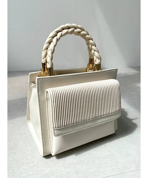 RESEXXY（リゼクシー）の「ツイストハンドルスクエアバッグ（ハンドバッグ・レディース・ブラック/ブラウン/アイボリー・FREE）」の2枚目の写真