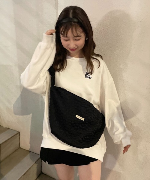 one after another NICE CLAUP(ワンアフターアナザーナイスクラップ)の「フラワーキルティングショルダー(ショルダーバッグ・レディース・ブラック/ピンク/アイボリー・FREE)」の8枚目の写真