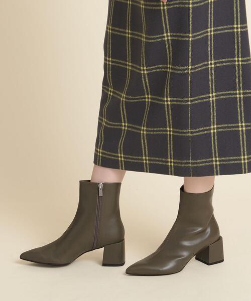 ODETTE E ODILE（オデットエオディール）の「【WEB限定】ポインテッドプレーン ショートブーツ60●↑（ブーツ・レディース・ブラック/ダークブラウン/オフホワイト/オリーブ/その他1・22cm/22.5cm/23cm/23.5cm/24cm/24.5cm/25cm）」の4枚目の写真