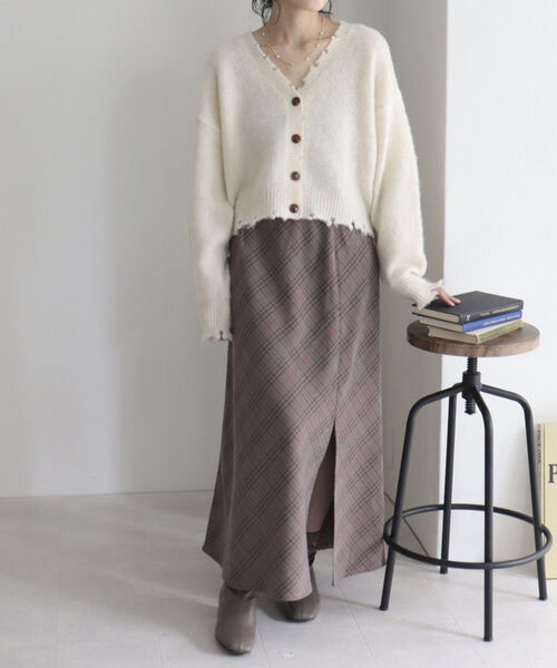 fredy emue（フレディエミュ）の「スリットマーメイドスカート（スカート・レディース・ブラック/アイボリー/ベージュ系その他・38/36）」の3枚目の写真