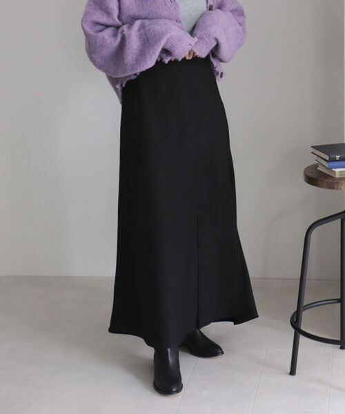 fredy emue（フレディエミュ）の「スリットマーメイドスカート（スカート・レディース・ブラック/アイボリー/ベージュ系その他・38/36）」の2枚目の写真