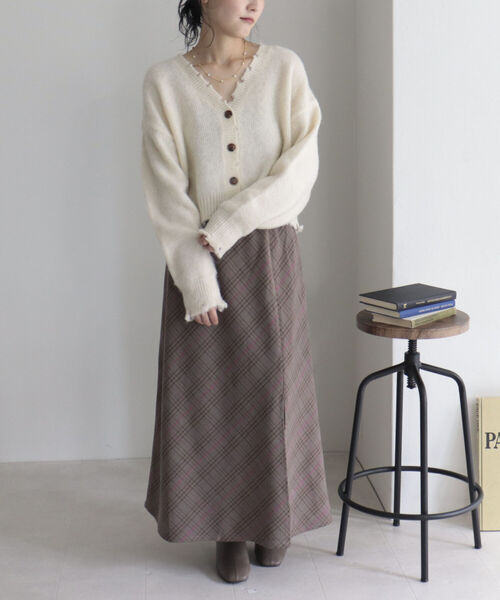 fredy emue（フレディエミュ）の「スリットマーメイドスカート（スカート・レディース・ブラック/アイボリー/ベージュ系その他・38/36）」の11枚目の写真