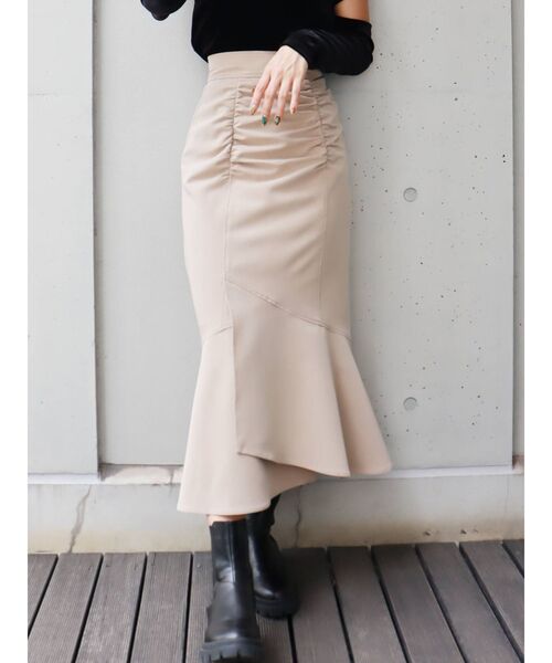 MURUA（ムルーア）の「シャーリングアシメフレアスカート（スカート・レディース・ブラック/ベージュ/ダークグレー・1/2）」の4枚目の写真