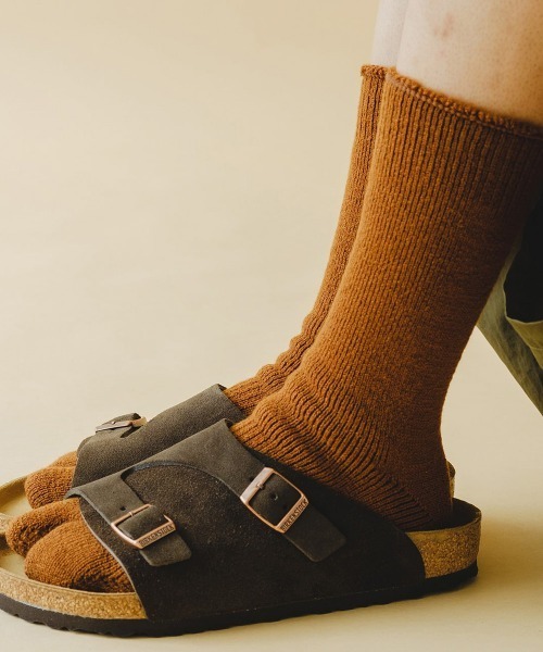 NODAL(ノーダル)の「NODAL / ノーダル BRUSHED PILE SOCKS パイルソックス タビソックス(ソックス/靴下・メンズ・ブラック/ライム/ライトブルー/オレンジ/オフホワイト/グレー/パープル/ブラウン/レッド/ロイヤルブルー/スモークピンク/オリーブ/ライトグリーン/ライトブラウン・FREE)」の4枚目の写真