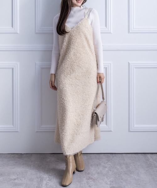 clear（クリア）の「フリンジ素材キャミワンピース（ワンピース・レディース・ベージュ/ブラウン・F）」の2枚目の写真