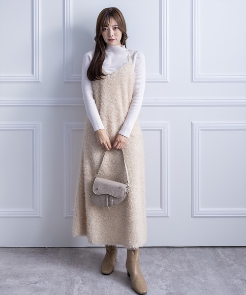 clear（クリア）の「フリンジ素材キャミワンピース（ワンピース・レディース・ベージュ/ブラウン・F）」の21枚目の写真