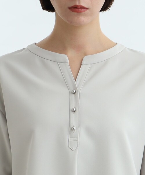 INDIVI(インディヴィ)の「◆【イージーケア/SETUP可能】Aラインプルオーバーブラウス(シャツ/ブラウス・レディース・ネイビー/アイボリー系5/ブラック・34/12/05/38/13/15 /03/17)」の8枚目の写真