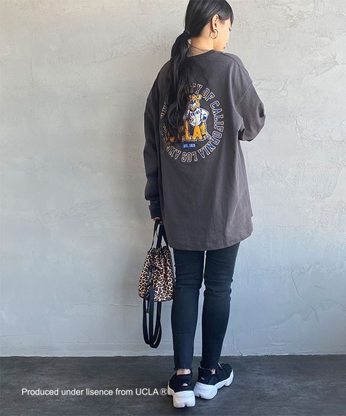 UCLA（ユーシーエルエー）の「[UCLA/ユーシーエルエー] サークルロゴ バック刺繍デザイン ビックシルエットロンT（Tシャツ/カットソー・レディース・ホワイト/グリーン/チャコール・L/M）」の6枚目の写真