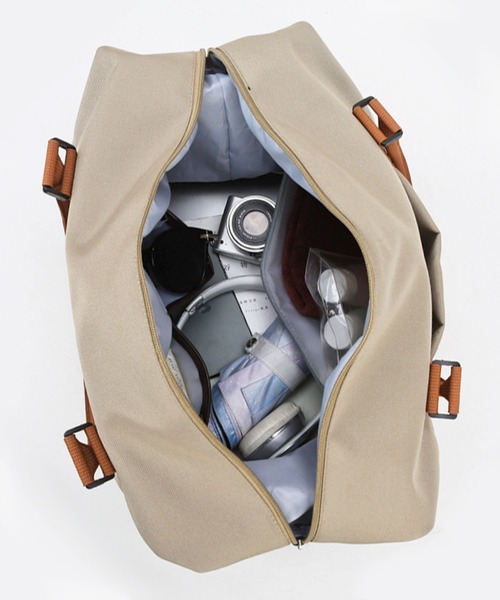 florist（フローリスト）の「【2size展開】【軽量/ユニセックス】大容量キャンバスボストンバッグ/トラベルバッグ/ジムバッグ（ボストンバッグ・レディース・ベージュ系1/ベージュ系2/グリーン系1/グリーン系2/ネイビー系1/ネイビー系2/レッド系1/レッド系2/ブラック系1/ブラック系2・L/M）」の15枚目の写真