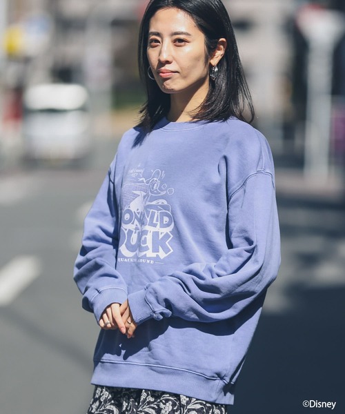 MICKEY MOUSE（ミッキーマウス）の「Disney100/ピグメントスウェット（スウェット・メンズ・チャコールグレー/パープル/オフホワイト/イエロー系その他・MEDIUM/LARGE）」の4枚目の写真