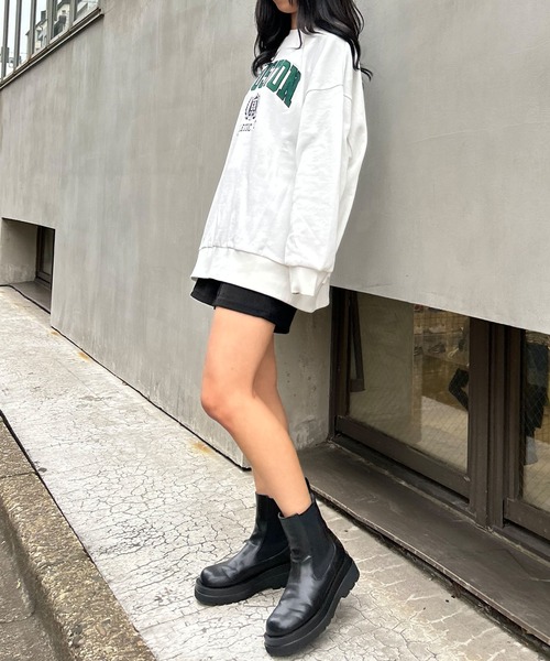 INGNI(イング)の「エンブレムカレッジロゴスウェットチュニック(スウェット・レディース・ネイビー/オフホワイト/オートミール/ベージュ系3・M)」の8枚目の写真
