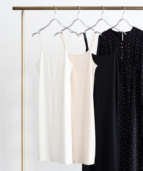 Pierrot（ピエロ）の「ペチコートワンピース　ミドル丈（インナーウェア/肌着・レディース・ブラック/オフホワイト/ベージュ・M/L）」の9枚目の写真