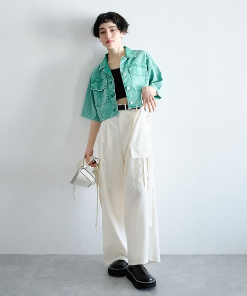 PAGEBOY(ページボーイ)の「ライトオンスデニムショートシャツ(シャツ/ブラウス・レディース・ブラック/ライトブルー/グリーン・FREE)」の11枚目の写真