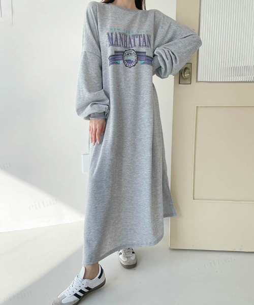Dalfwin（ダールフィン）の「MANHATTANカレッジロゴプリントワンピースロング（ワンピース・レディース・グレー/ネイビー/グレー系その他・FREE）」の7枚目の写真