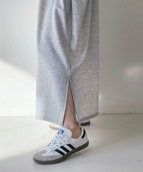 Dalfwin（ダールフィン）の「MANHATTANカレッジロゴプリントワンピースロング（ワンピース・レディース・グレー/ネイビー/グレー系その他・FREE）」の9枚目の写真