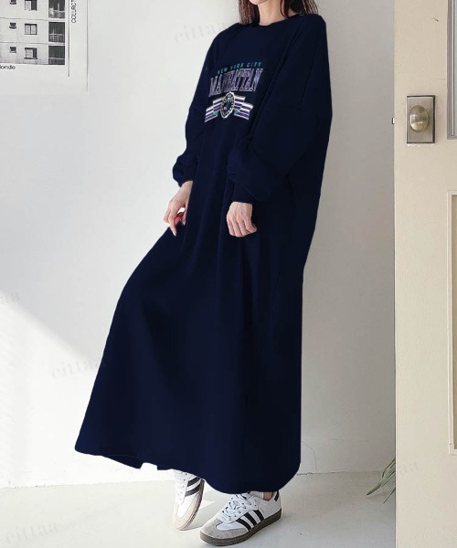 Dalfwin（ダールフィン）の「MANHATTANカレッジロゴプリントワンピースロング（ワンピース・レディース・グレー/ネイビー/グレー系その他・FREE）」の15枚目の写真