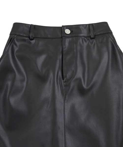 PUNYUS（プニュズ）の「合皮ミニスカート（スカート・レディース・ダークベージュ/オフホワイト/ブラック・1/2/3/4）」の18枚目の写真