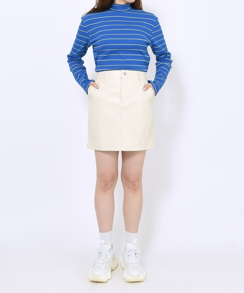 PUNYUS（プニュズ）の「合皮ミニスカート（スカート・レディース・ダークベージュ/オフホワイト/ブラック・1/2/3/4）」の13枚目の写真