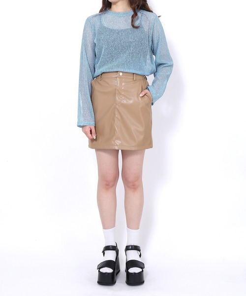 PUNYUS（プニュズ）の「合皮ミニスカート（スカート・レディース・ダークベージュ/オフホワイト/ブラック・1/2/3/4）」の17枚目の写真