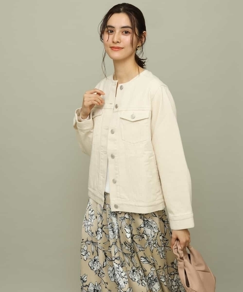 a.v.v（アーヴェヴェ）の「ノーカラーGジャン（デニムジャケット・レディース・ネイビー/アイボリー・40/36/38/34/42）」の6枚目の写真