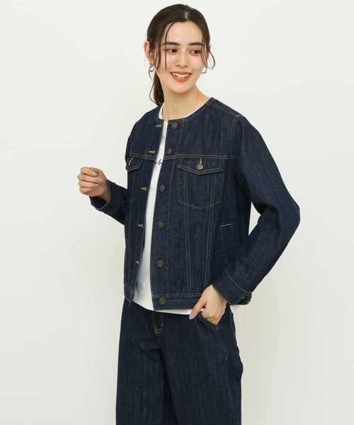 a.v.v（アーヴェヴェ）の「ノーカラーGジャン（デニムジャケット・レディース・ネイビー/アイボリー・40/36/38/34/42）」の13枚目の写真