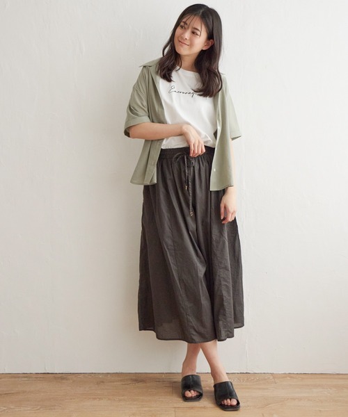 ikka（イッカ）の「コットンボリュームスカーチョ（その他パンツ・レディース・チャコールグレー/オレンジ/イエロー/ダークグリーン/ブルー・S/M/L）」の10枚目の写真