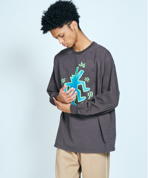 C.E.L.STORE(セルストア)の「KEITH HARING/キースへリング DANCE BLACK LS TEE ダンスロングスリーブTEE(Tシャツ/カットソー・メンズ・ブラック・LARGE/MEDIUM/X-LARGE)」の2枚目の写真