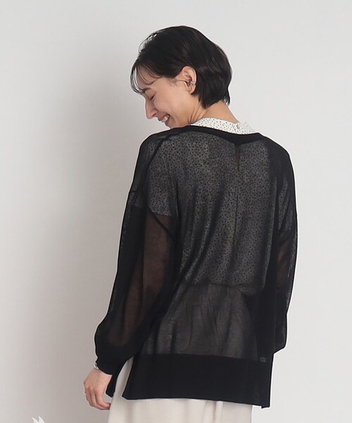 DRESKIP（ドレスキップ）の「◆【接触冷感】シアーでさらりと冷房対策！Vネックニットカーディガン（カーディガン/ボレロ・レディース・ライトグレー/ブラック/ナチュラル/ピンク系/ライトブルー・00）」の8枚目の写真