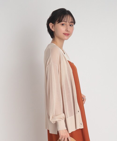 DRESKIP（ドレスキップ）の「◆【接触冷感】シアーでさらりと冷房対策！Vネックニットカーディガン（カーディガン/ボレロ・レディース・ライトグレー/ブラック/ナチュラル/ピンク系/ライトブルー・00）」の13枚目の写真