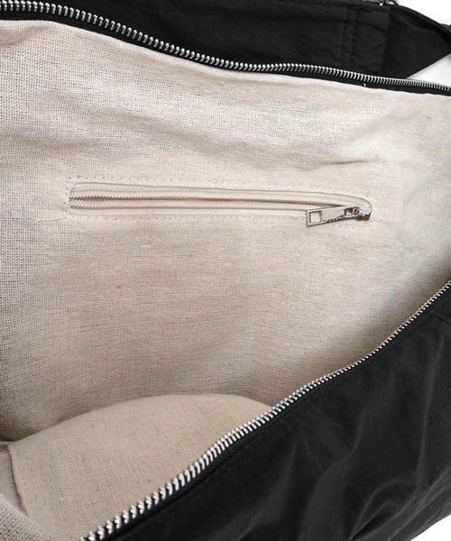 Figments（フィグメンツ）の「ZIPデザインショルダーバッグ（ショルダーバッグ・レディース・オフホワイト/ブラック・FREE）」の9枚目の写真