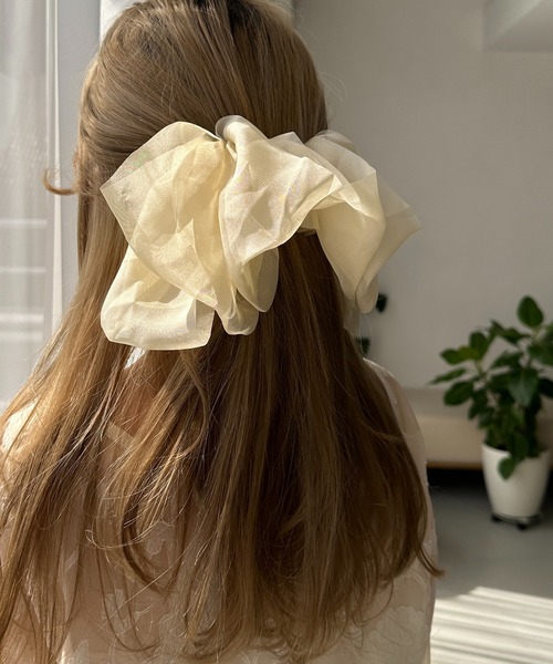 apres jour clair(アプレジュールクレア)の「【apres jour clair×ARIAZ】ビッグリボンバレッタ(バレッタ/ヘアクリップ・レディース・アイボリー/ベージュ/ブラック・FREE)」の2枚目の写真