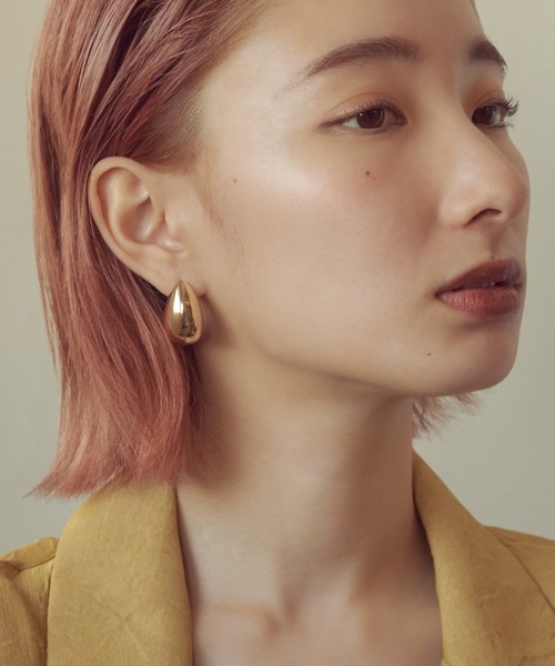 GOLDY（ゴールディ）の「プランプ メタル ドロップ イヤリング（イヤリング・レディース・シルバー/ゴールド系その他/シルバー系その他/ゴールド・FREE）」の8枚目の写真
