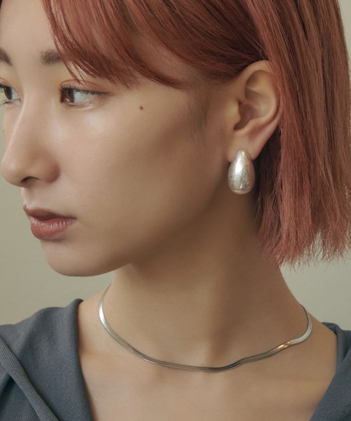 GOLDY（ゴールディ）の「プランプ メタル ドロップ イヤリング（イヤリング・レディース・シルバー/ゴールド系その他/シルバー系その他/ゴールド・FREE）」の9枚目の写真