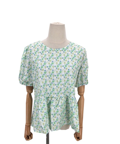 Amulet(アミュレット)の「バックリボンブラウス(シャツ/ブラウス・レディース・グリーン/ホワイト・L/M/XL)」の18枚目の写真