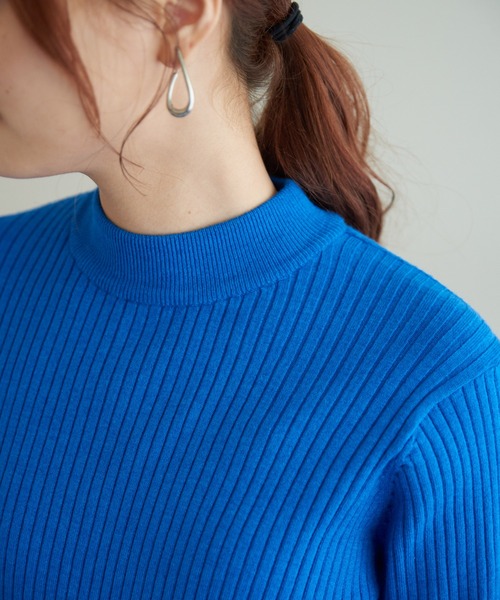 DISCOAT（ディスコート）の「モチモチリブ袖配色ハイネック《WEB限定カラーあり》（ニット/セーター・レディース・ブルー/グレー/ブラック/アイボリー/ブラウン/ピンク/ホワイト系その他/ネイビー/ピンク系その他/ホワイト系その他2/ホワイト系その他3/ブラック系その他2/ブラウン系その他/グレー系その他/ベージュ・FREE）」の17枚目の写真