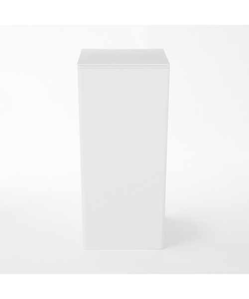 無印良品(ムジルシリョウヒン)の「ポリプロピレンごみ箱・角型・袋止め付/大(約11L) 約幅15.5×奥行30×高31cm(ダストボックス・メンズ・ライトグレー・大)」の2枚目の写真