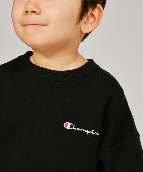 Champion(チャンピオン)の「【Champion/チャンピオン】キッズ ベーシック クルーネックスウェットシャツ(スウェット・キッズ・ブラック/バーガンディー/ネイビー/オートミール/ダークグリーン/グレー/オリーブ/ブラウン・140/100/160/120/110/150/130)」の9枚目の写真