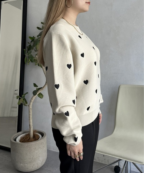 prose verse(プロズヴェール)の「ハート刺繍ニット(ニット/セーター・レディース・ブラック/ベージュ・フリ-)」の20枚目の写真