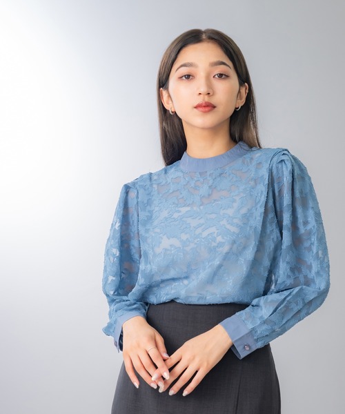United store(ユナイテッドストア)の「ショルダータックジャガードブラウス(シャツ/ブラウス・レディース・ブラック/アイボリー/ブルー・FREE)」の20枚目の写真