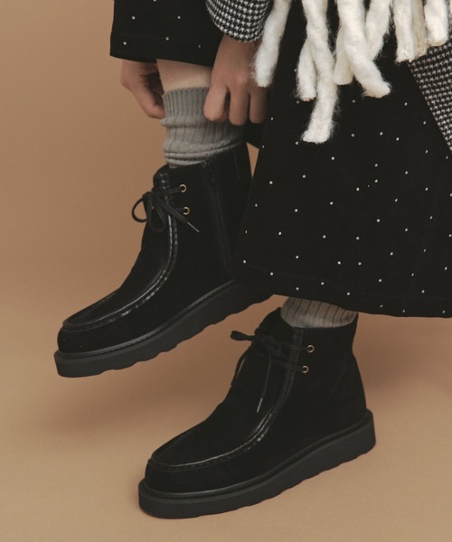 studio CLIP（スタディオクリップ）の「【kazumiさんコラボ】モカシンショートブーツ（ブーツ・レディース・グレー/ブラック/ダークブラウン・MEDIUM/LARGE）」の2枚目の写真