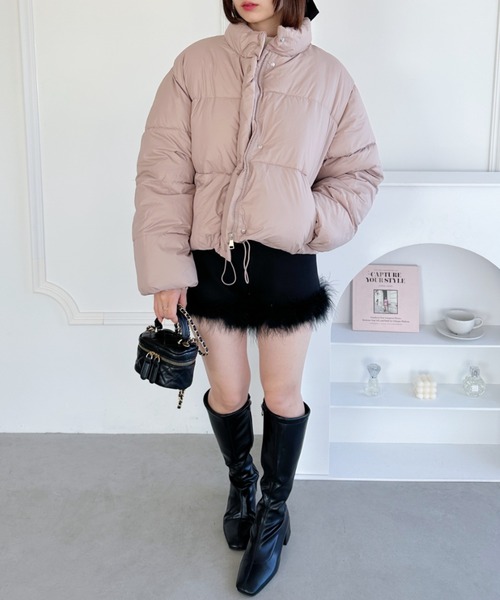 Loueme(ルエム)の「ドローコードクロップドパデッドジャケット(ダウンジャケット/コート・レディース・ライトブルー/ブラック/モカ/ピンク/アイボリー・FREE)」の16枚目の写真