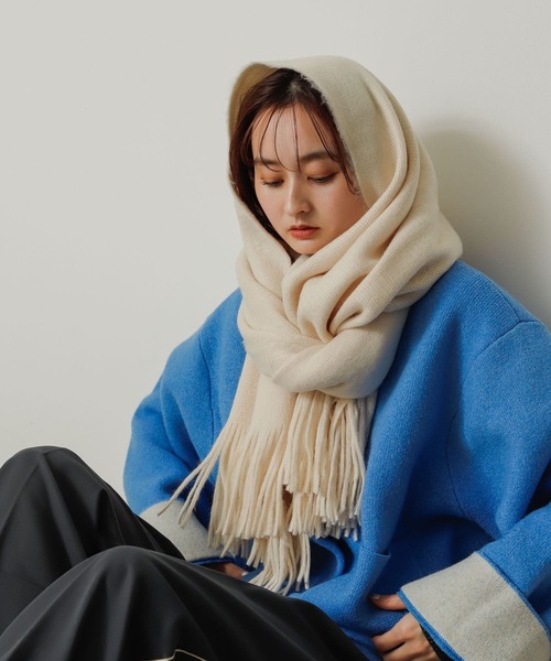 SENSE OF PLACE by URBAN RESEARCH(センスオブプレイスバイアーバンリサーチ)の「『ユニセックス』ニットフリンジストール(マフラー・レディース・アイボリー/ブラック/チャコールグレー/ブルー・ONE)」の8枚目の写真