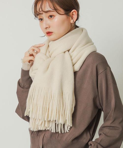 SENSE OF PLACE by URBAN RESEARCH(センスオブプレイスバイアーバンリサーチ)の「『ユニセックス』ニットフリンジストール(マフラー・レディース・アイボリー/ブラック/チャコールグレー/ブルー・ONE)」の9枚目の写真