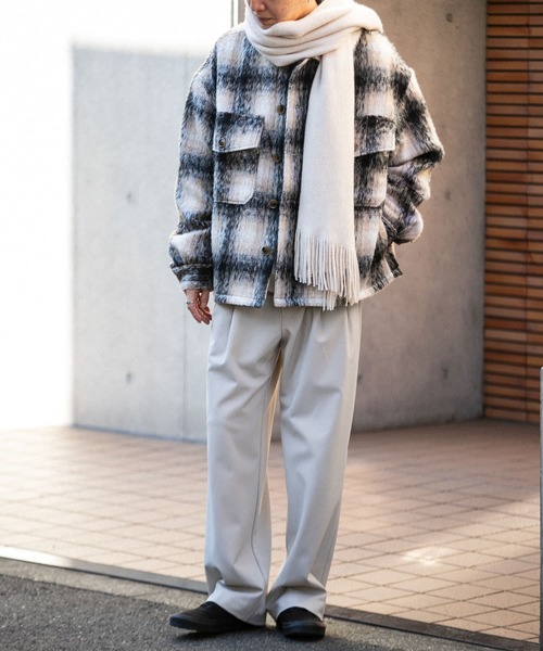 SENSE OF PLACE by URBAN RESEARCH(センスオブプレイスバイアーバンリサーチ)の「『ユニセックス』ニットフリンジストール(マフラー・レディース・アイボリー/ブラック/チャコールグレー/ブルー・ONE)」の17枚目の写真